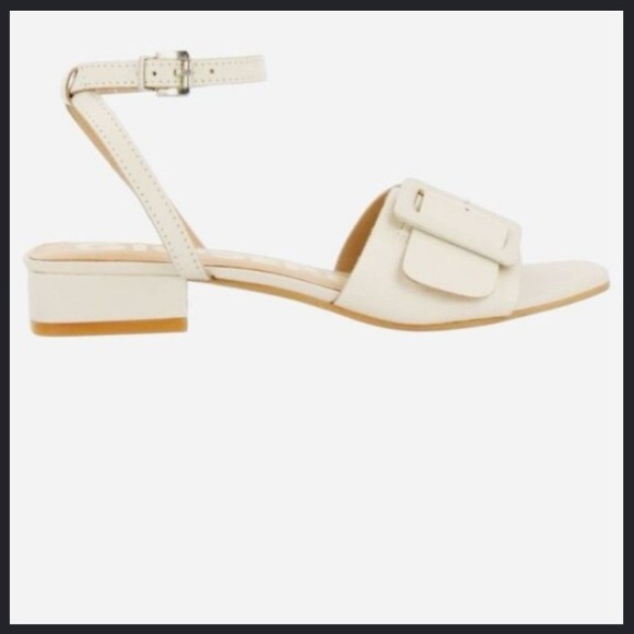 Seychelles Shoes - Seychelles Buckles Ivory Square Toe Block Heel Womens Sandals - Size 9.5M